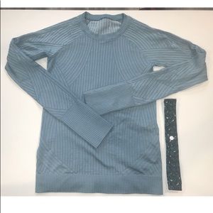 Women’s Lululemon run swiftly sz 2 ? With headband CUTE!!!